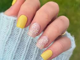 Floral Spring Nails