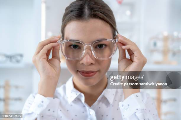  Transparent Frame Sunglasses