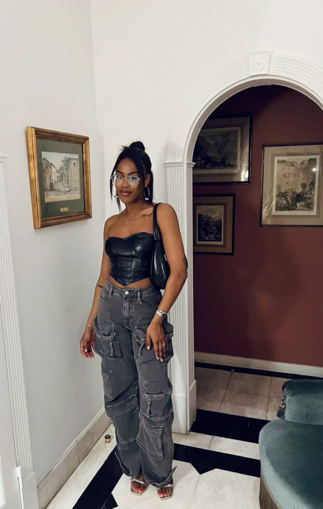 Cargo pants with a Back corset
