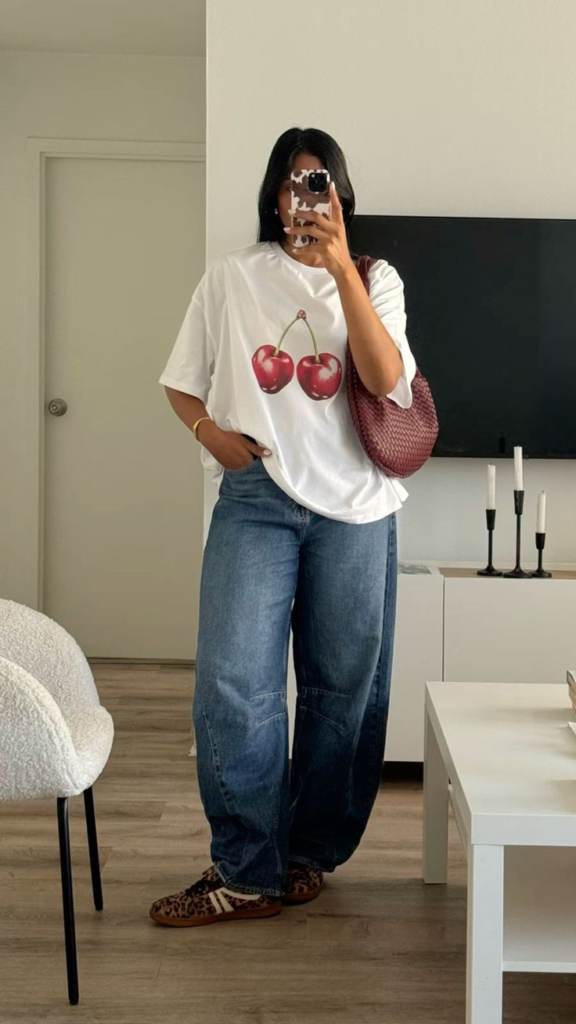 Baggy Jeans + Graphic Tee