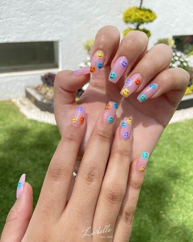 Smiley Face Nails