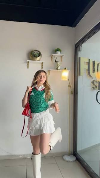 Jersey + Mini Skirt Outfit