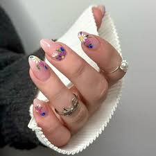 Floral Nail Art